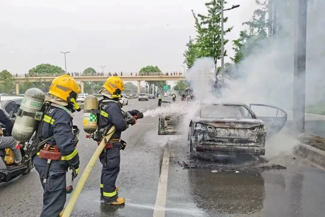 智能電動(dòng)汽車(chē)安全